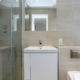 modern-bathroom-one-bedroom-apartment-in-kings-cross